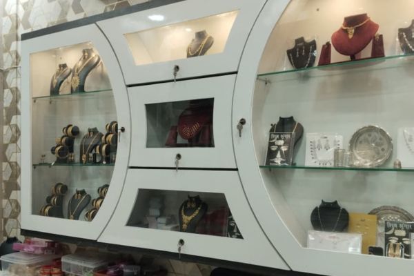 Introducing the Royal Heritage Gold Collection